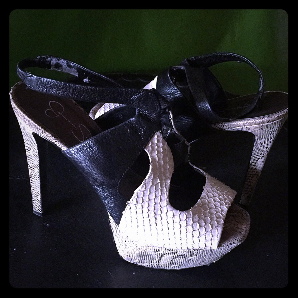 Women’s Shoes